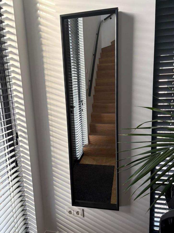 Ikea NISSEDAL zwarte spiegels (2 stuks), Huis en Inrichting, Woonaccessoires | Spiegels, Zo goed als nieuw, Minder dan 50 cm, 100 tot 150 cm