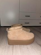 UGG platform origineel maat 36, Ophalen, Zo goed als nieuw, Beige