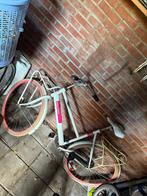 Moet weg - fiets 28inch, Fietsen en Brommers, Fietsen | Dames | Damesfietsen, Ophalen, Gebruikt, Overige merken