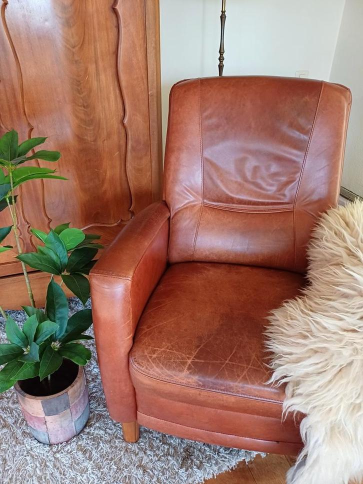 Leren fauteuil schaapsleer schapenleren stoel, Huis en Inrichting, Fauteuils, Gebruikt, Leer, 50 tot 75 cm, 75 tot 100 cm, Ophalen