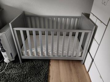 Ledikant  beschikbaar voor biedingen