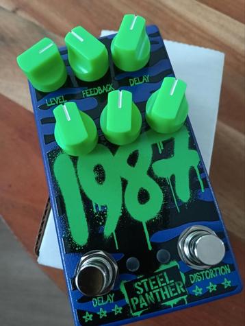 Steel Panther 1987 Effectpedaal - Delay/Distortion beschikbaar voor biedingen