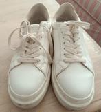 4 paar sneakers, Puma, Nike, Cruyff, pull bear, Overige kleuren, Ophalen of Verzenden, Sneakers of Gympen, Zo goed als nieuw