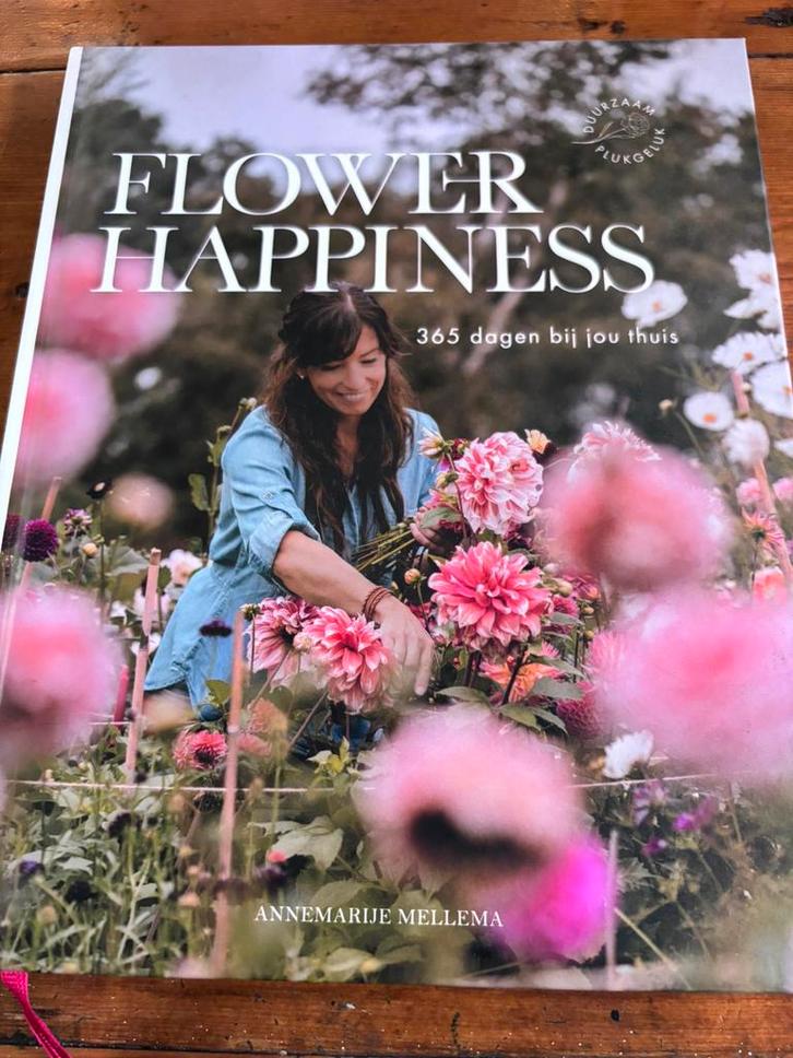 Annemarije Mellema - Flower Happiness, Boeken, Wonen en Tuinieren, Zo goed als nieuw, Ophalen of Verzenden