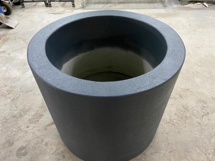 Grote ronde plantenbak met zwenkwieltjes, Tuin en Terras, Bloembakken en Plantenbakken, Nieuw, Overige materialen, Tuin, 60 cm of meer