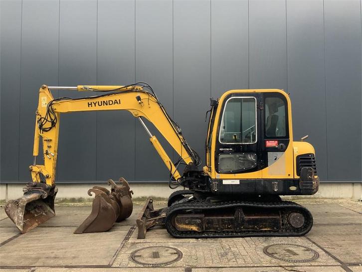 Hyundai Robex 55-7 (bj 2006), Zakelijke goederen, Machines en Bouw | Kranen en Graafmachines, Graafmachine