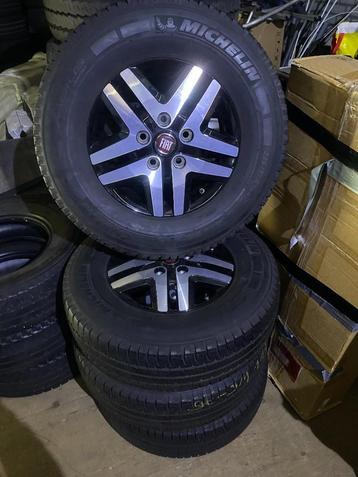 Fiat Ducato Velgen met banden 16 "  beschikbaar voor biedingen