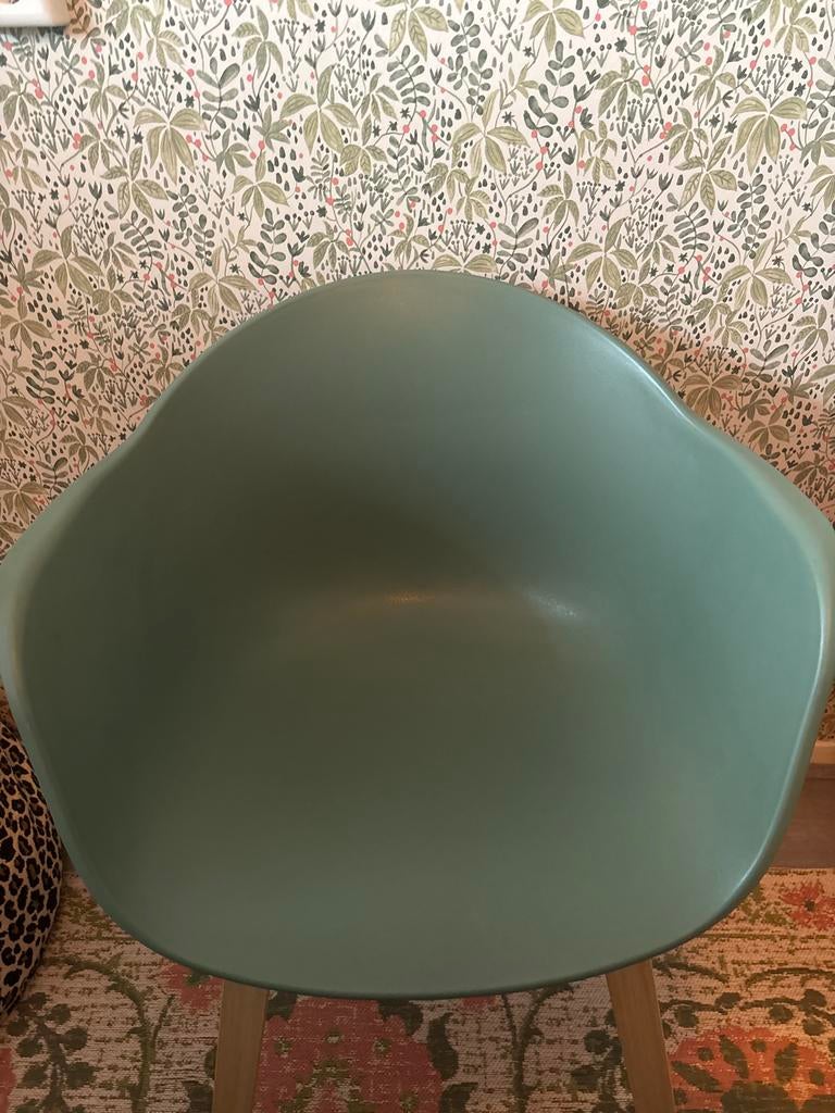 Nous Living Eetkamerstoel - Nieuw met kleine beschadiging, Ophalen, Kunststof, Overige kleuren, Nieuw