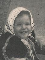 954563	Vintage	oude kinderkaart	meisje	in bolderkar	jr 40	 G, Gelopen, Kinderen, Ophalen of Verzenden