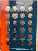 Oranje 2000 Munten catalogus, Ophalen, Zo goed als nieuw, Overige binnenlandse clubs, Boek of Tijdschrift