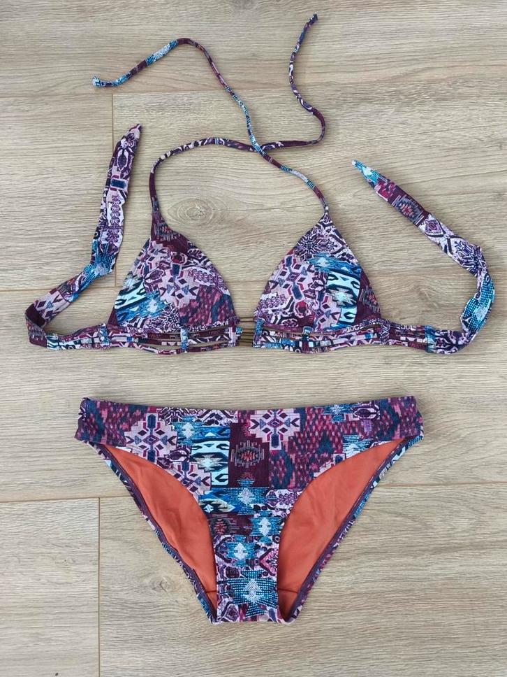 Hunkemöller - Bikini paars tweedelig - mt xs/s, Kleding | Dames, Badmode en Zwemkleding, Zo goed als nieuw, Bikini, Paars, Verzenden