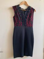 Sexy zwart jurkje met kanten top in doorschijnend rood, Kleding | Dames, Jurken, Zwart, Ophalen of Verzenden, Zo goed als nieuw