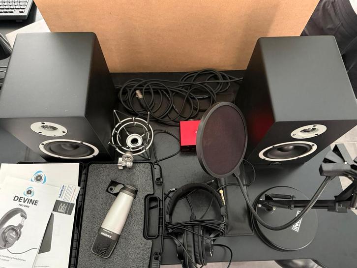 STUDIO SET nieuw, Muziek en Instrumenten, Microfoons, Zo goed als nieuw, Ophalen of Verzenden