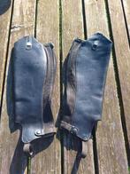 Zwarte lederen chaps zgan, Dieren en Toebehoren, Paardrijkleding, Ophalen of Verzenden, Zo goed als nieuw