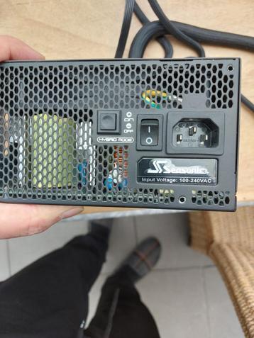 Zware Voeding Seasonic beschikbaar voor biedingen