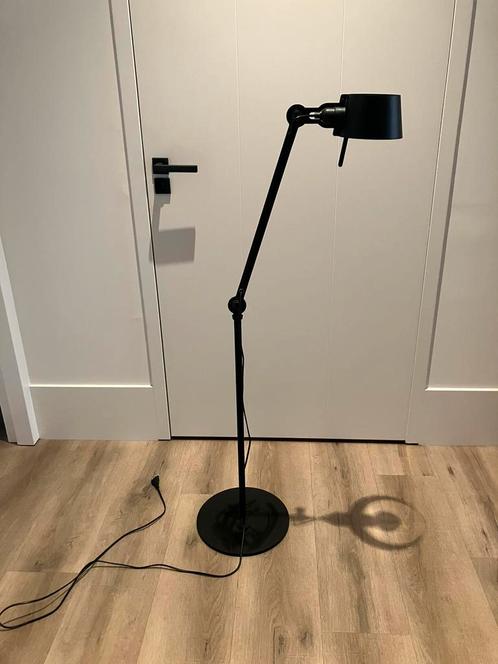 Tonone Bolt vloerlamp, zwart, Huis en Inrichting, Lampen | Vloerlampen, Zo goed als nieuw, 150 tot 200 cm, Metaal, Ophalen
