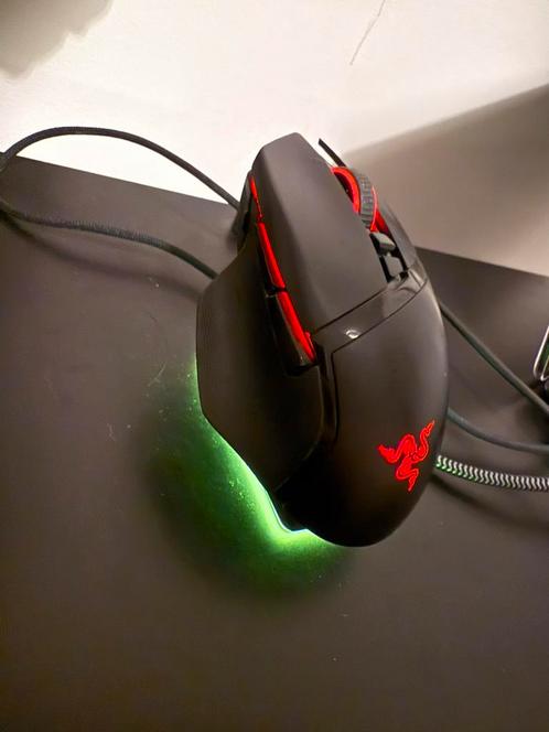 Razer Basilisk Ultimate Chroma + Oplaadstation Draadloos, Computers en Software, Muizen, Zo goed als nieuw, Muis, Draadloos, Gaming muis