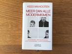 Kees van Kooten - Meer dan alle modernismen, Ophalen of Verzenden, Gelezen, Nederland