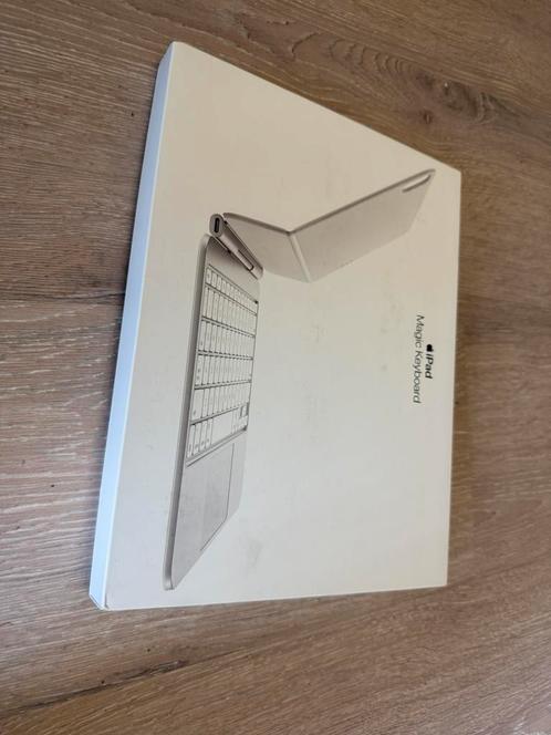 Apple iPad Pro (2024) 11" Magic Keyboard Wit Nieuw in doos, Computers en Software, Apple iPads, Nieuw, Apple iPad, 11 inch, Ophalen of Verzenden
