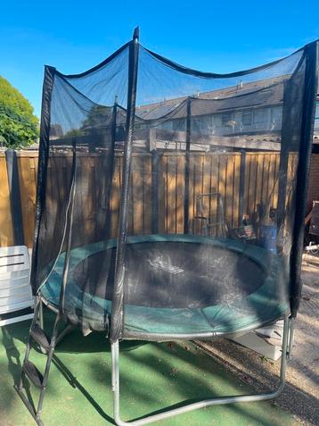 Trampoline Salta beschikbaar voor biedingen