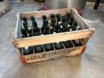 Vintage houten krat met 24 beugelflesjes, Antiek en Kunst, Curiosa en Brocante, Ophalen