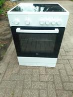 Beko fornuis met keramische kookplaten, Witgoed en Apparatuur, Fornuizen, Ophalen, Keramisch, Grill, 4 kookzones