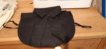 Dames kraagje beschikbaar voor biedingen