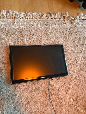 Samsung TV 60 cm + Muurbeugel beschikbaar voor biedingen