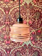 Vintage Hanglampje met Gouden Details, Gebruikt, Vintage, Ophalen of Verzenden, Glas