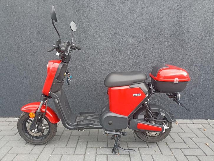Occasion: in topstaat IVA E-GO S2 elektrische scooter !, Fietsen en Brommers, Snorfietsen en Snorscooters, Zo goed als nieuw, Overige merken