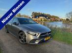 Mercedes-Benz A-Klasse 200 AMG Pakket / Pano / Sfeerverlicht, Auto's, Mercedes-Benz, 65 €/maand, 4 cilinders, Origineel Nederlands