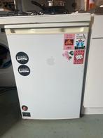 Gratis kleine koelkast, Witgoed en Apparatuur, Vriezers en Diepvrieskisten, Gebruikt, Minder dan 85 cm, Minder dan 60 cm, Vrijstaand