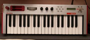 ALESIS MICRON RED beschikbaar voor biedingen