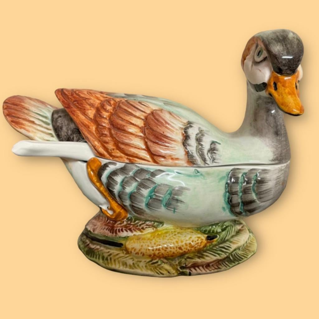 Italiaanse majolica zoomorphe terrine met lepel, Verzenden