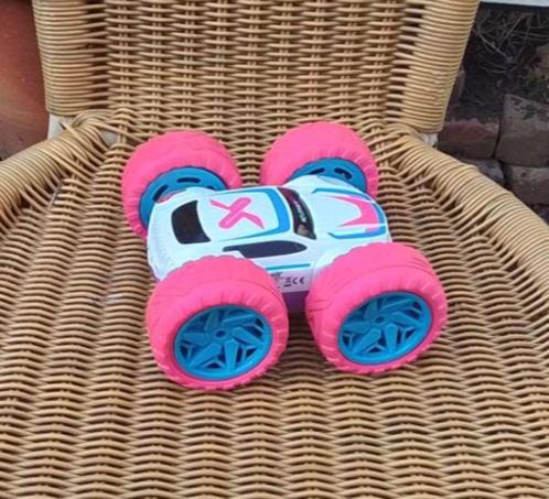 Exost RC 360 Cross Flash Stuntauto roze 1:18 - Flashing whee, Kinderen en Baby's, Speelgoed | Speelgoedvoertuigen, Zo goed als nieuw