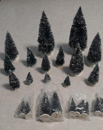 Verzameling kerstbomen beschikbaar voor biedingen