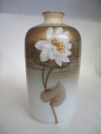 Vaasje rs suhl, prussia porcellan hoog10 cm,, Ophalen of Verzenden