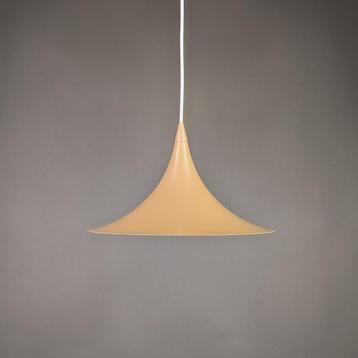 Trompetlamp beige nude kleur, vintage deense hanglamp beschikbaar voor biedingen