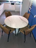 Authentieke Carrara marmeren eettafel – karaktervol, Huis en Inrichting, Tafels | Eettafels, Ophalen, Overige materialen, Gebruikt