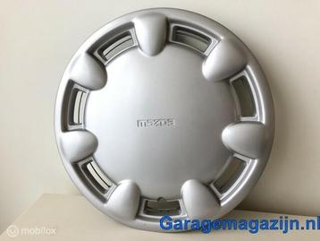Wieldop 14 inch Mazda 323 sedan 1993 B598-37-170 beschikbaar voor biedingen