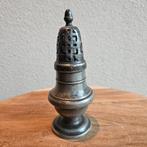 Tinnen strooibus, Ophalen