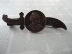 Oude broche/speld met Jeanne D'Arc en Arabisch zwaard., Sieraden, Tassen en Uiterlijk, Antieke sieraden, Verzenden, Overige materialen