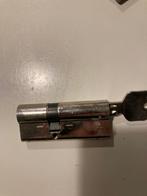 Cilinder, Doe-het-zelf en Verbouw, Hang- en Sluitwerk, Ophalen of Verzenden, Gebruikt, Rvs, Slot