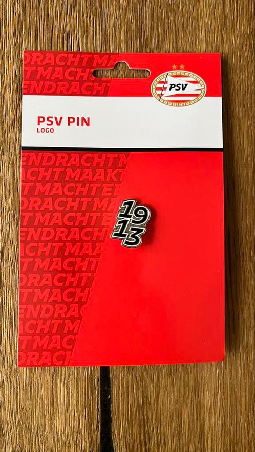 PSV 2 officiële pins uit fanshop. Voetbalpin 1913 Eendracht, Verzamelen, Speldjes, Pins en Buttons, Nieuw, Speldje of Pin, Sport