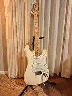 Fender Player Strat (2018, MIM, Alpine White), Muziek en Instrumenten, Snaarinstrumenten | Gitaren | Elektrisch, Ophalen, Zo goed als nieuw