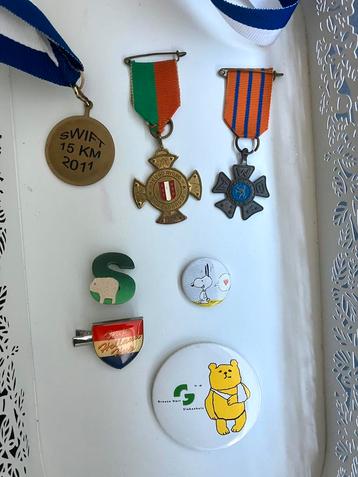 Medailles ~ pins ~ buttons 🏆🥇 beschikbaar voor biedingen