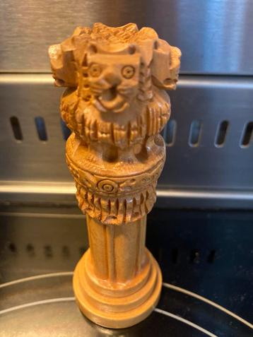 Hout Replica Leeuwenhoofdstad van Ashoka Nationaal Embleem beschikbaar voor biedingen
