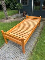 Eenpersoons bed hout met matras degelijk gemaakt, Ophalen, Gebruikt, 90 cm, Eenpersoons