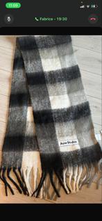 Acne Studios Sjaal - Stijlvol en Warm, Kleding | Dames, Mutsen, Sjaals en Handschoenen, Ophalen of Verzenden, Zo goed als nieuw
