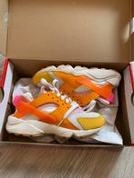 NIKE ‘Huarache' EUR 37.5, Nieuw, Ophalen of Verzenden, Sneakers of Gympen